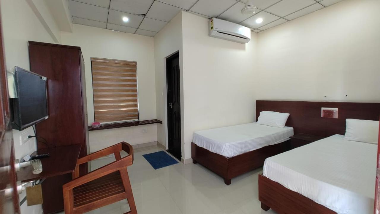Masterkey Deluxe Rooms Kochi Exterior photo